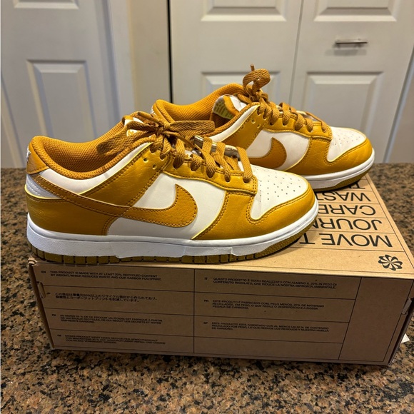 Nike Dunk Low Next Nature - Picture 4 of 10